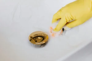 how to unclog a drain with baking soda and vinegar]